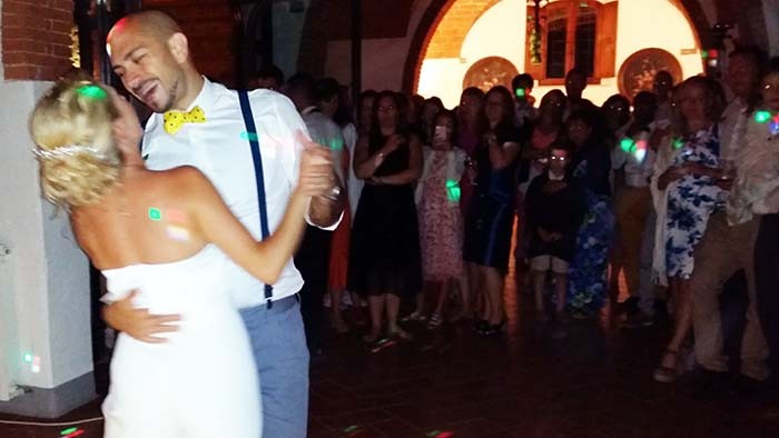 Le Filigare Tuscany countryside wedding first dance